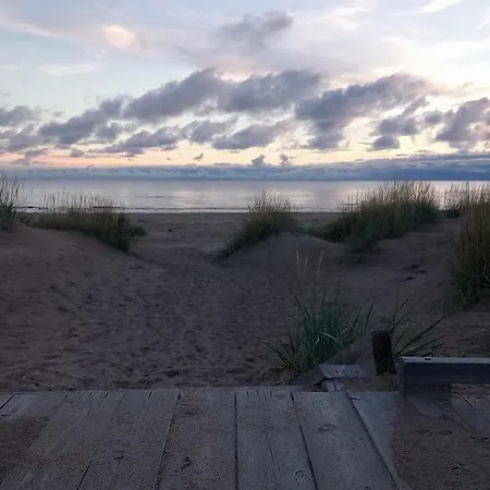 Luotsihotelli - Arctic Lighthouse היילואוטו