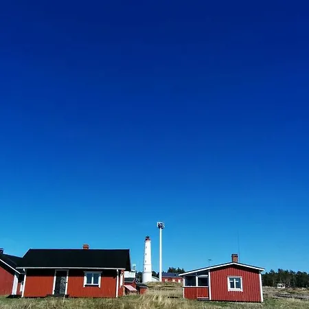 Luotsihotelli - Arctic Lighthouse מלון *