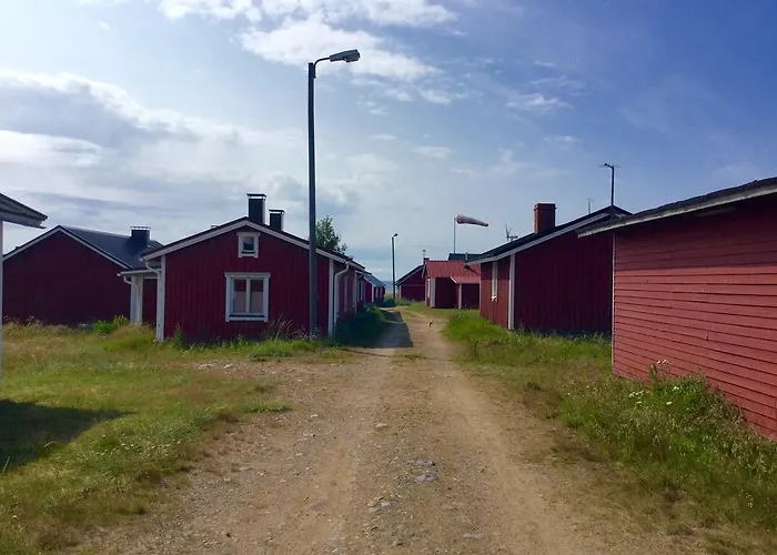 Luotsihotelli - Arctic Lighthouse Hotel *